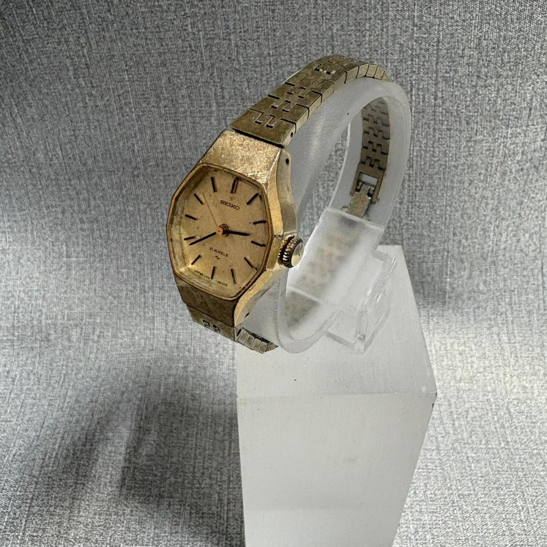Seiko 1104-3390 Analog Mechanical (Manual) Women