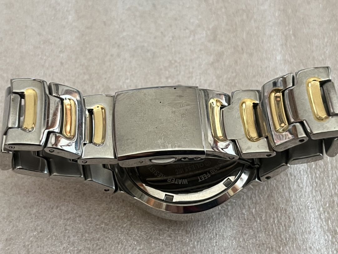 Guess Analog Quartz Men