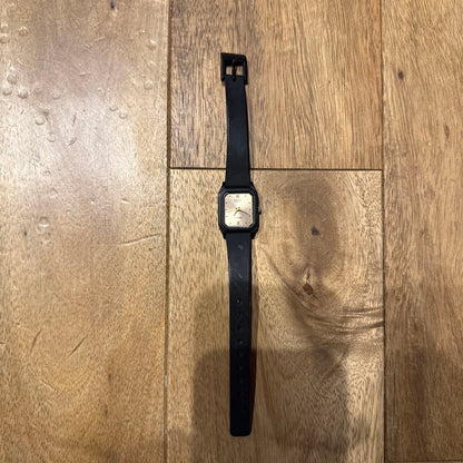 CASIO STANDARD LQ-142 Analog Quartz Women