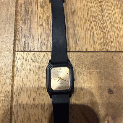 CASIO STANDARD LQ-142 Analog Quartz Women