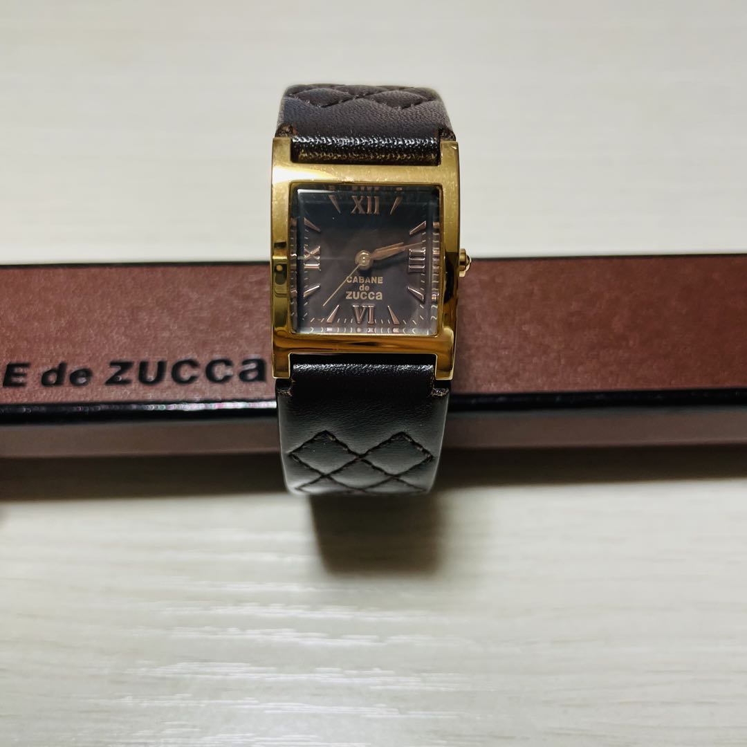 Cabane De Zucca Analog Quartz Women