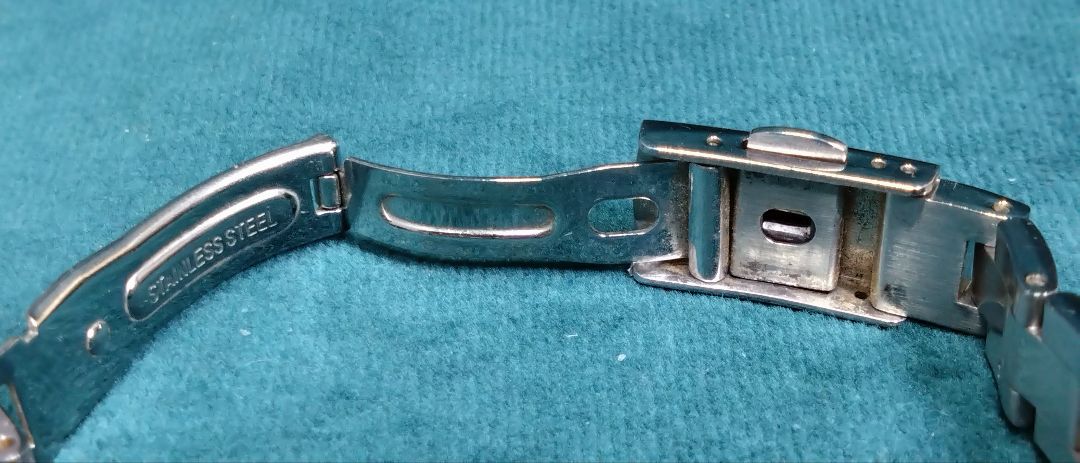 Izax Vaientino IVL-250-6 Analog Quartz Women アイザックス・ヴァイエンティノ Working Item Used品
