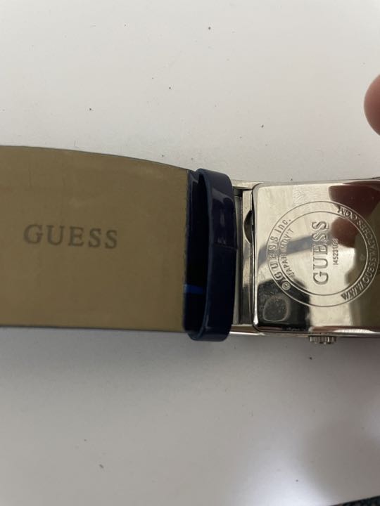 Guess Analog Quartz Women