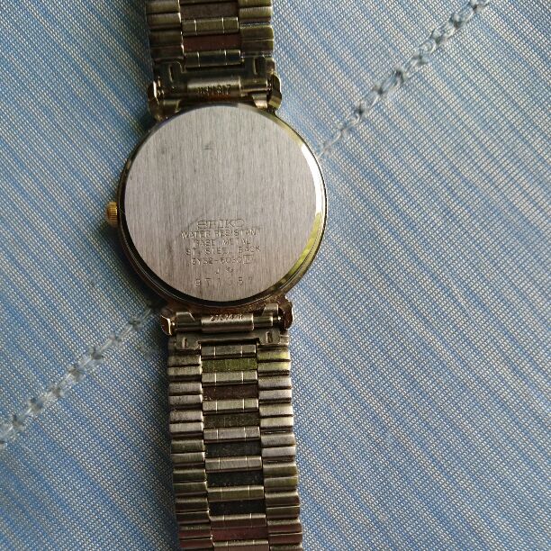 Seiko Analog Quartz Women