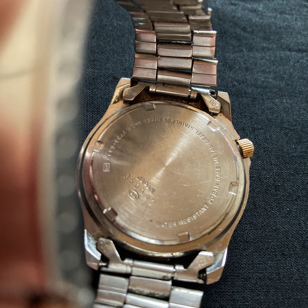 Seiko Alba Aqua Gear V733-6A11 Analog Quartz Men