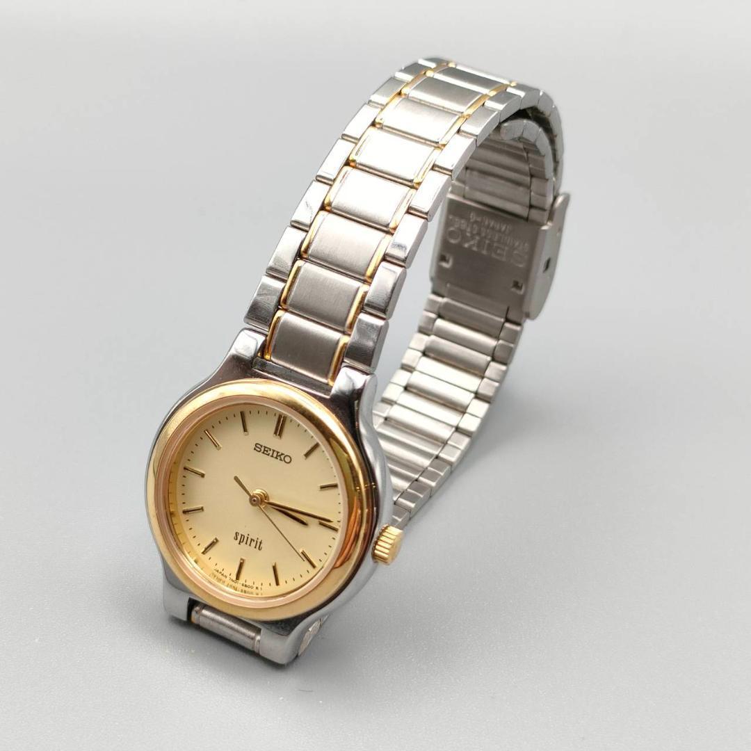 Seiko 7N01-6A80 Analog Quartz Women