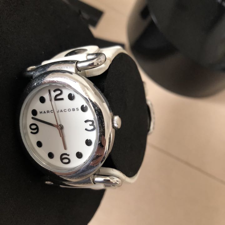 Marc by Jacobs MBM1000 Analog Quartz Women
