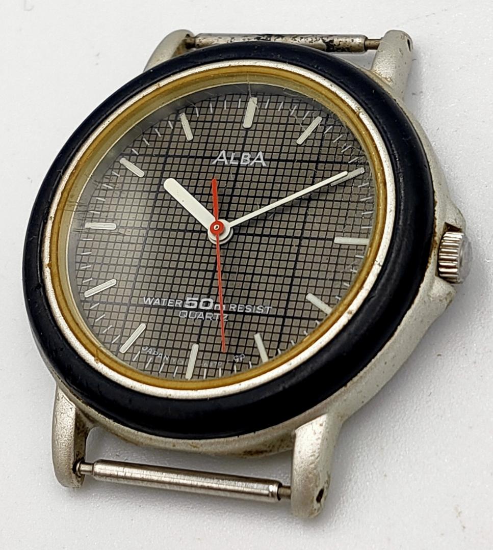 Seiko Alba QUESTO Y131-612B Analog Quartz Men Questo Y131 Watch Operation Unconfirmed B0357 For Parts / Junk