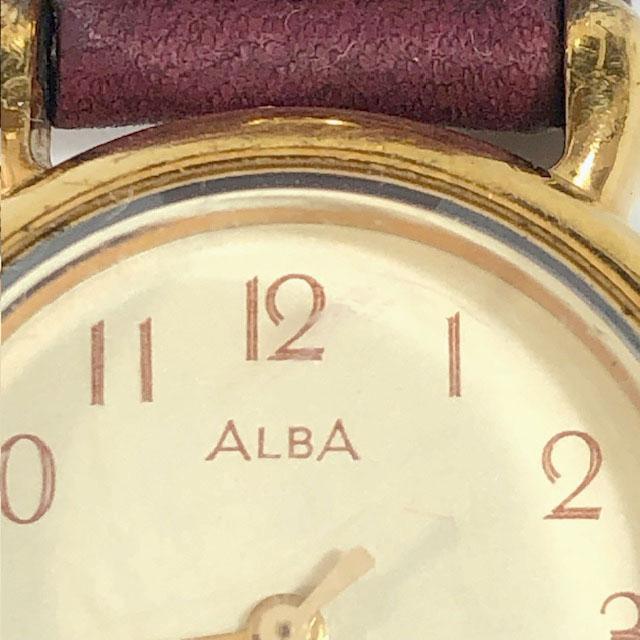 Seiko Alba V811-0230 Analog Quartz Women