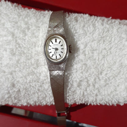 Seiko 1120-7000 Analog Mechanical (Manual) Women