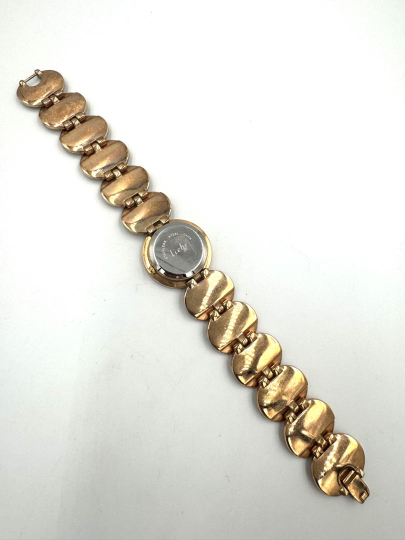 Abiste Liebe Analog Quartz Women Watch