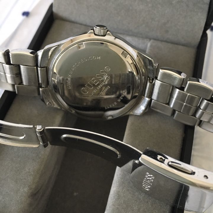 Guess Analog Quartz Women