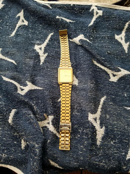 Seiko Analog Quartz Women