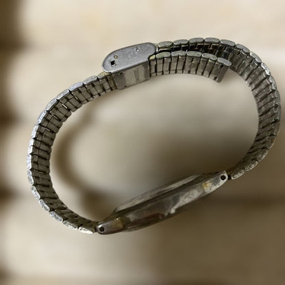 Analog Quartz Women