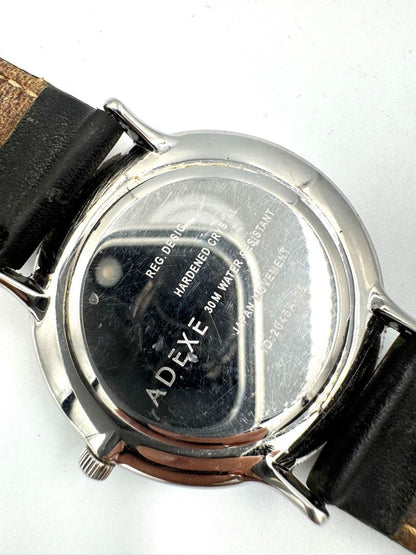 Adexe Analog Quartz Men Watch