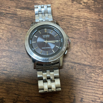 Citizen Eco-Drive A412-t002595 Analog Quartz Men
