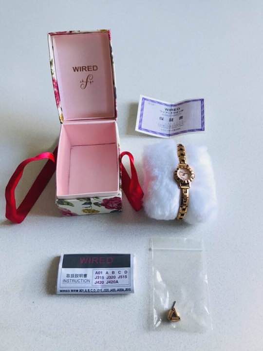 WIRED F Analog Quartz Women