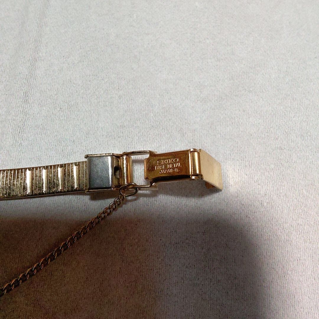 Seiko Analog Quartz Women