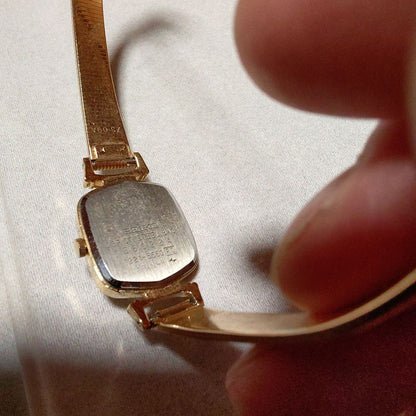 Seiko Analog Quartz Women