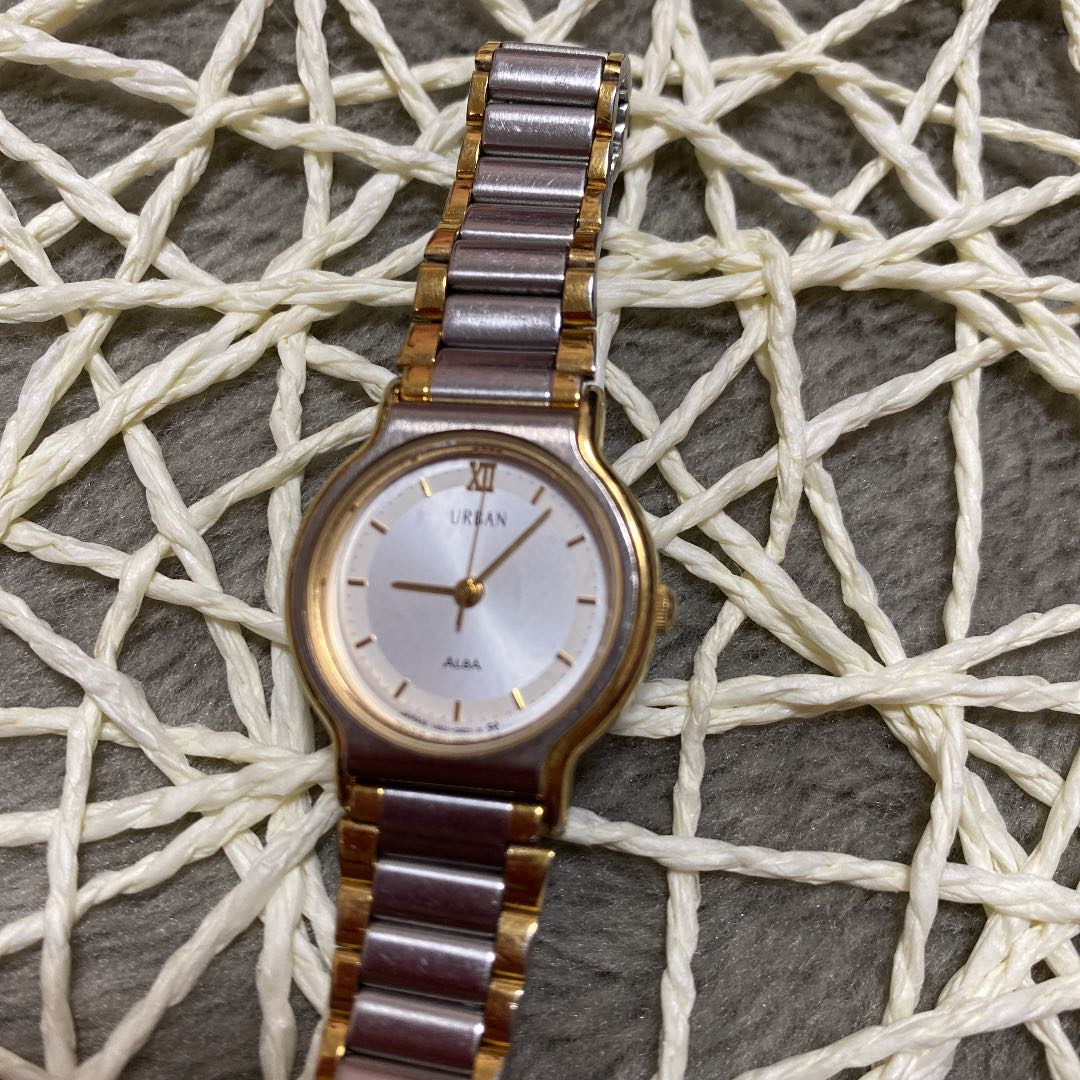 Seiko Alba URBAN Analog Quartz Women