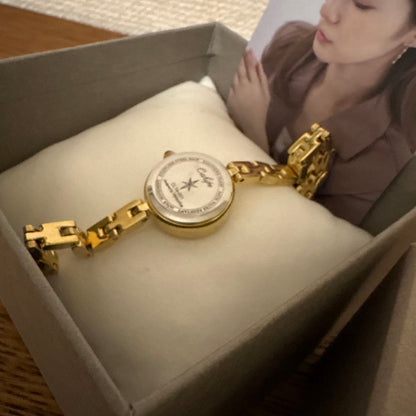 Cahipe Analog Quartz Women