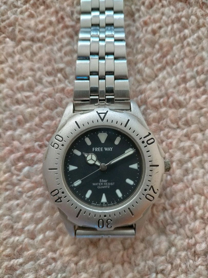 Citizen TR-173 Analog Quartz Men