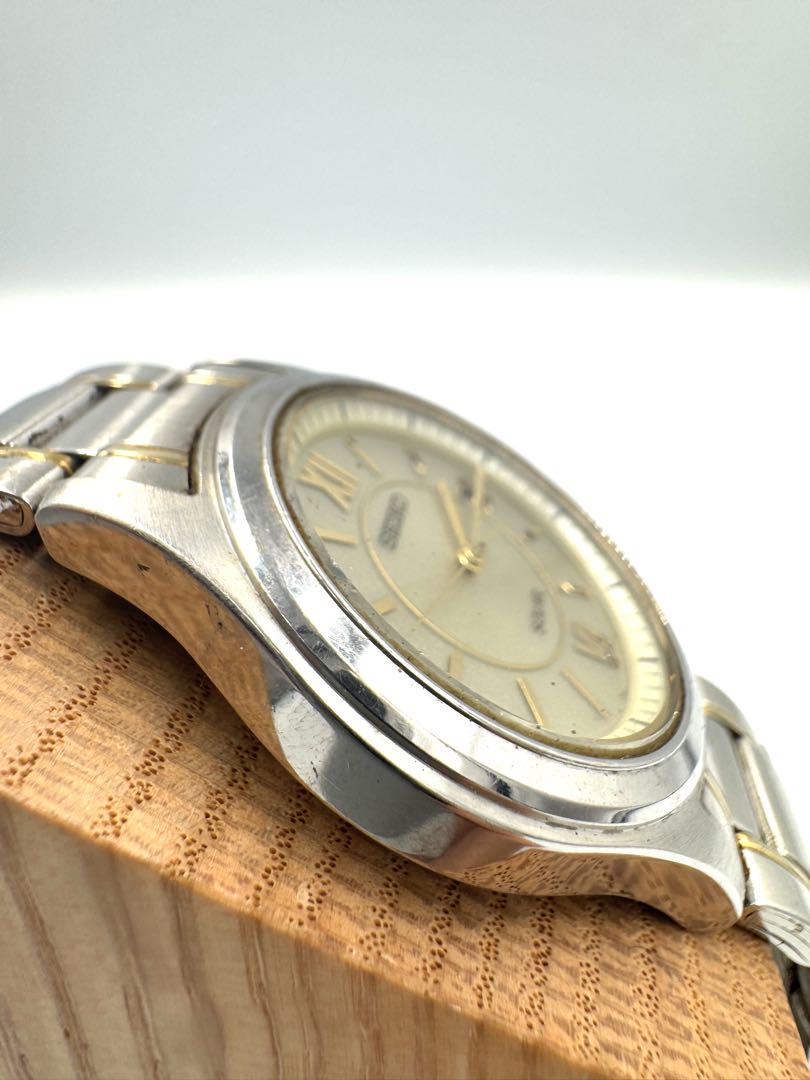 Seiko Spirit V145-0BV0 Analog Quartz Unisex Adults Solar Vintage Two-Tone Day Date Men'S Watch Japan Movement