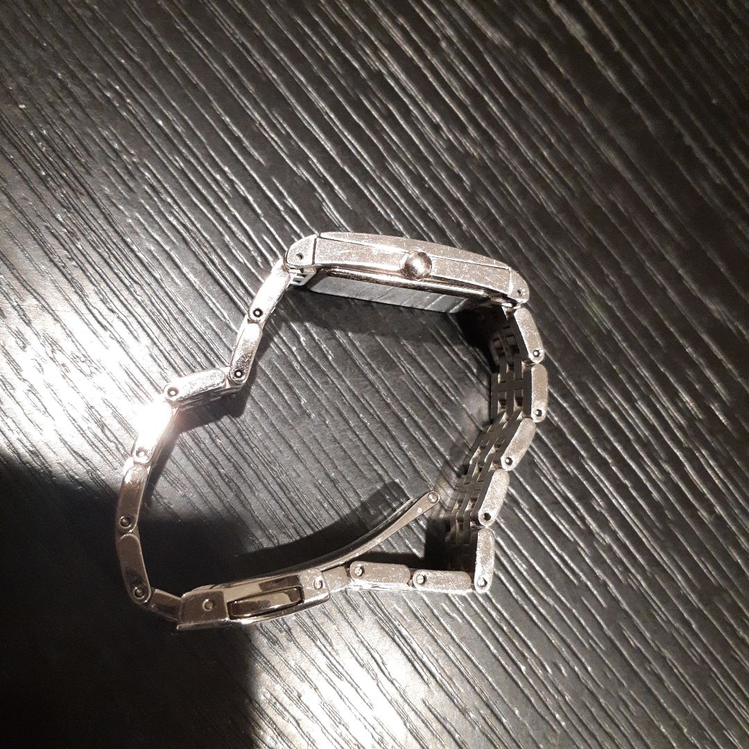 Seiko 1N01-0BF0 Analog Quartz Women