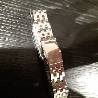 Seiko 1N01-0BF0 Analog Quartz Women
