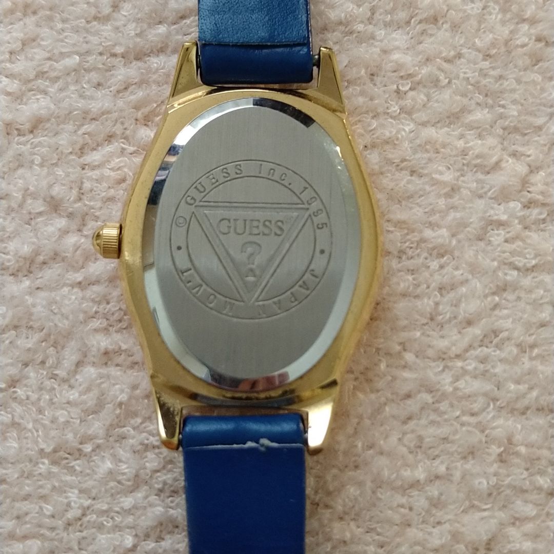 Guess Analog Quartz Women