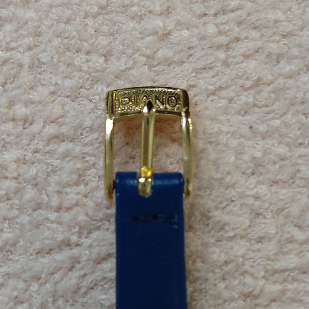 Guess Analog Quartz Women