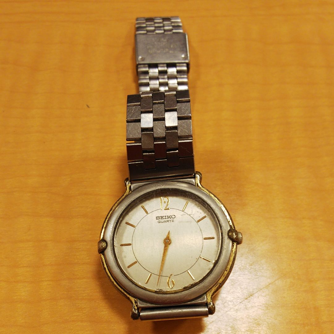Seiko 5P30-600H Analog Quartz Men