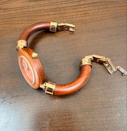 Analog Quartz Women