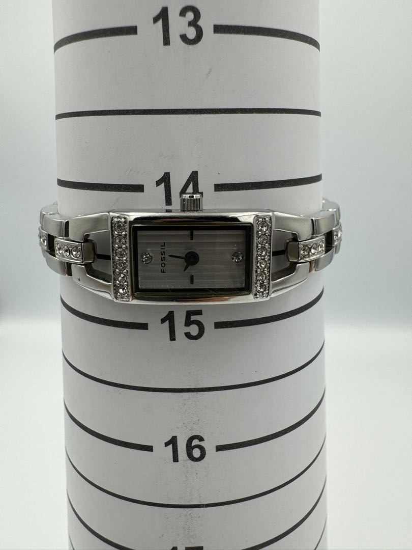 Fossil Analog Quartz Women Watch Silver Tone