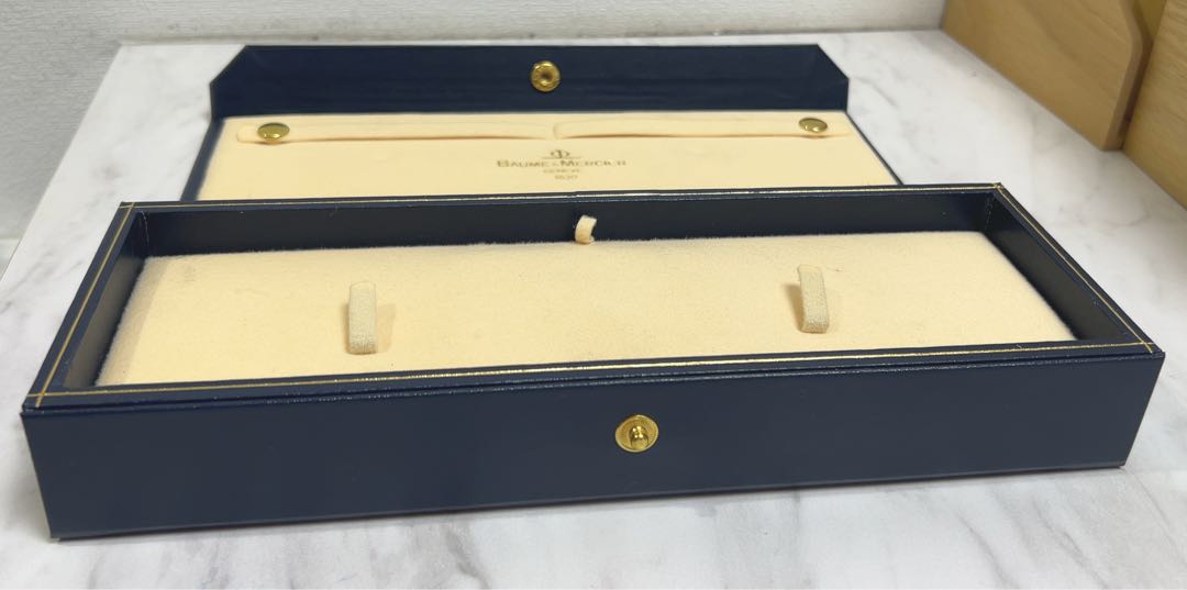 Baume&mercier Analog Quartz Men Baume & Mercier Watch Box Oblong Manual