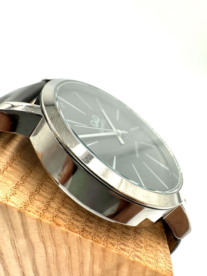 Citizen Q&q Q892J532 Analog Quartz Men