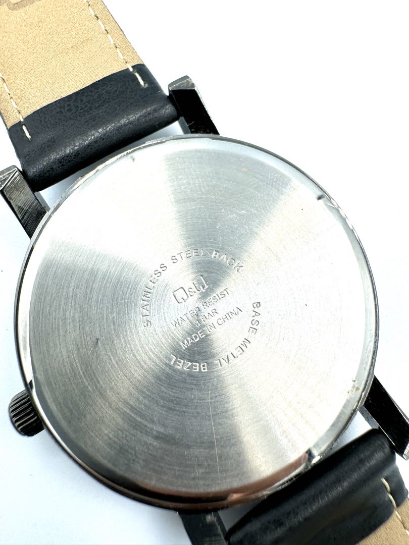 Citizen Q&q Q892J532 Analog Quartz Men