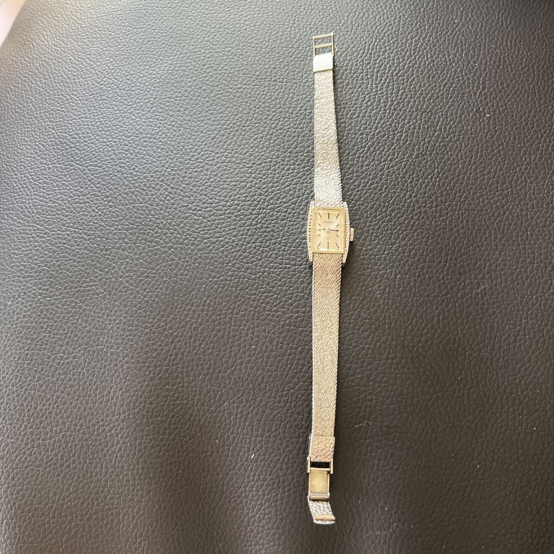 Seiko Analog Mechanical (Manual) Women