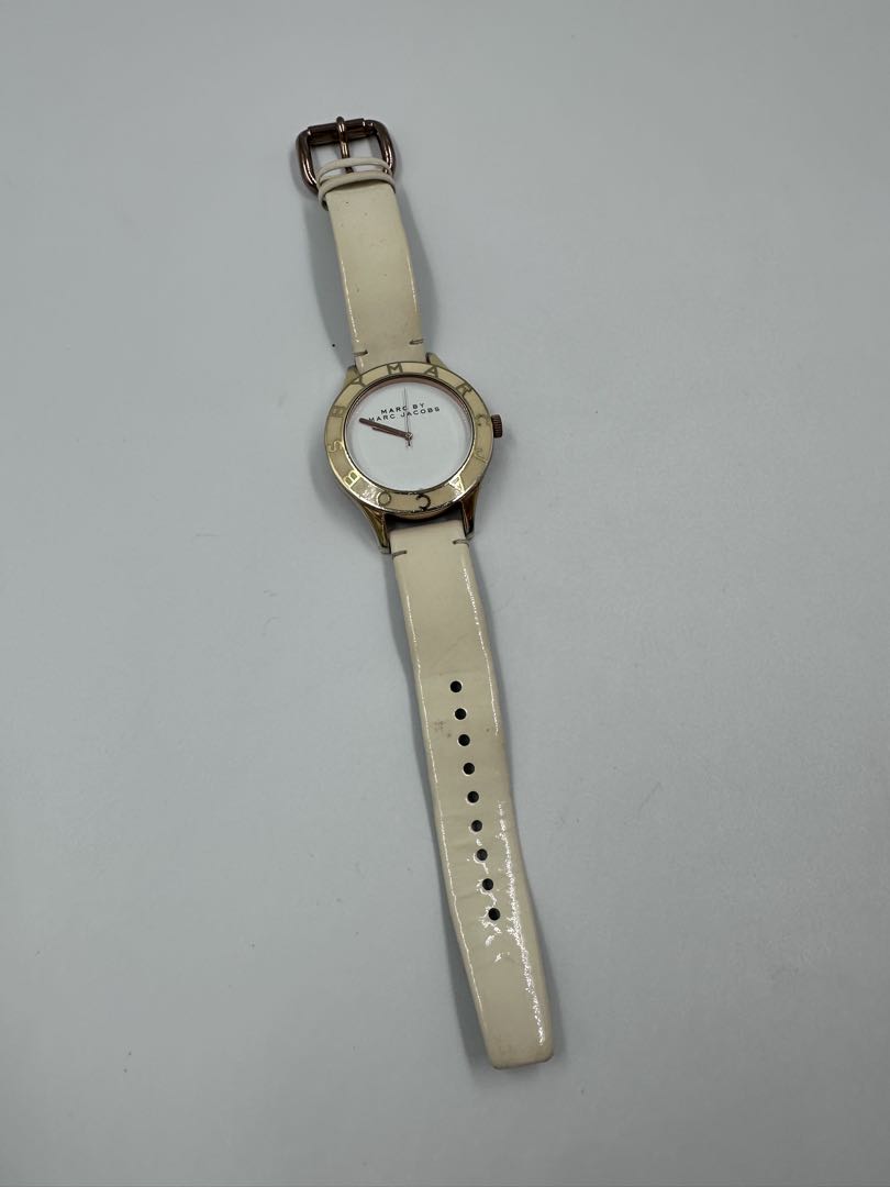 Analog Quartz Women