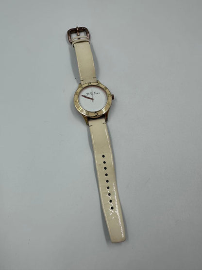 Analog Quartz Women