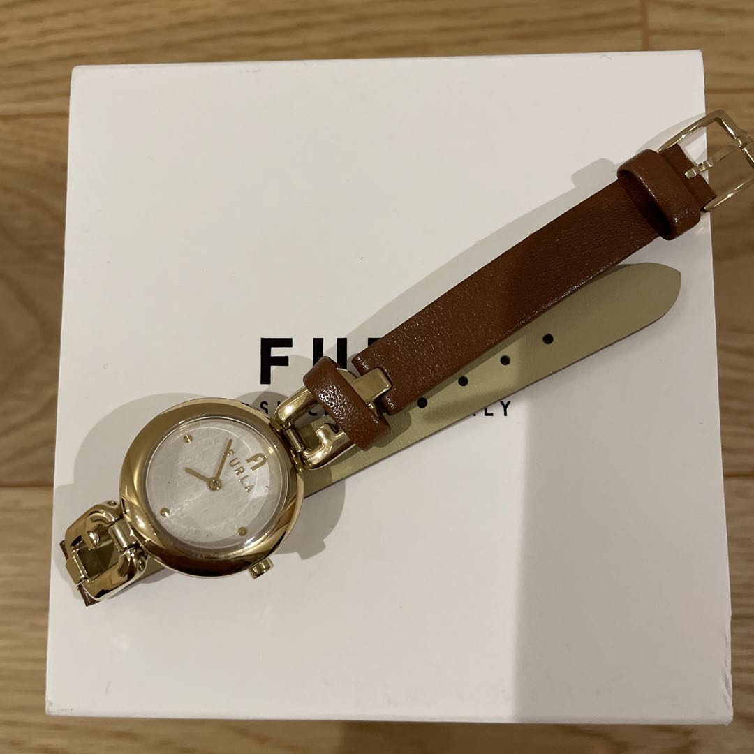 Furla Analog Mechanical (Manual) Women