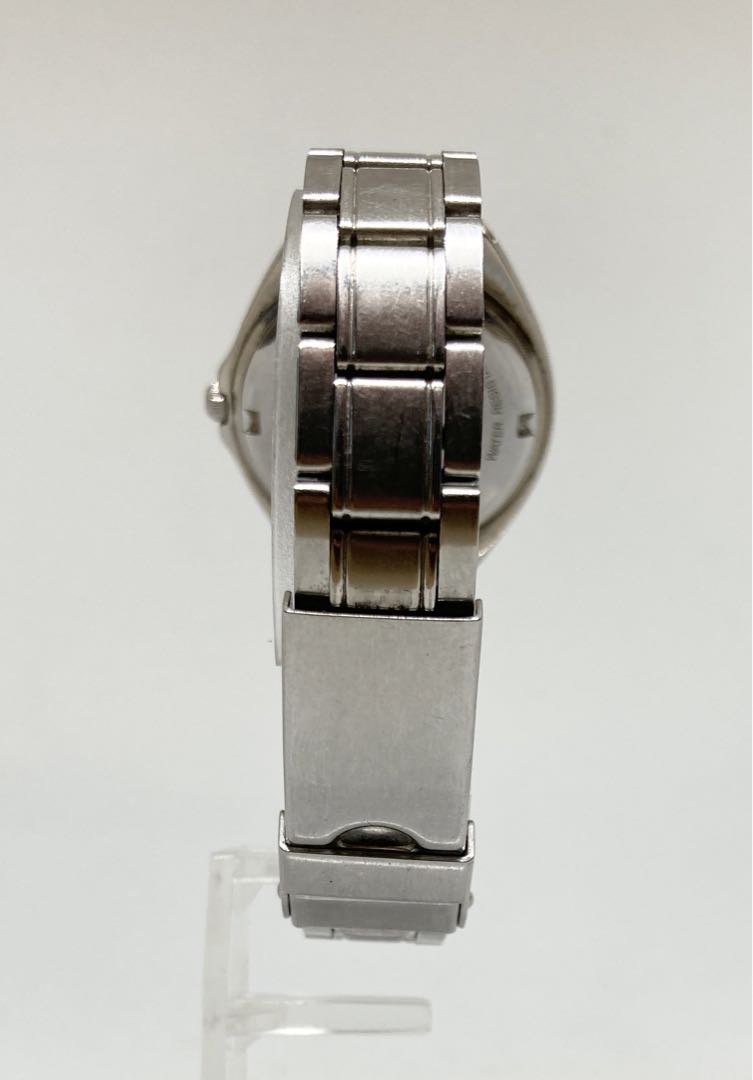 Seiko Alba Carib V182-0D10 Analog Solar Men Watch Silver Blue Dial 10 Bar