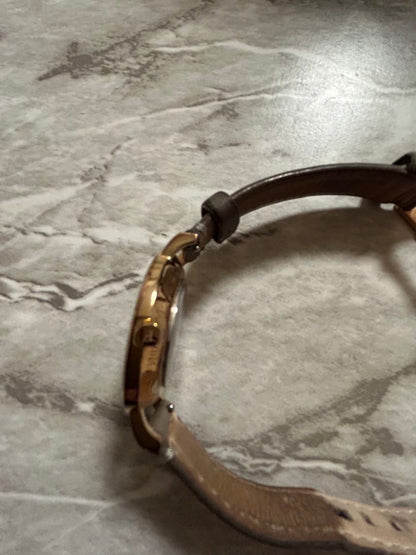Analog Quartz Women
