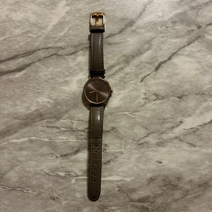 Analog Quartz Women