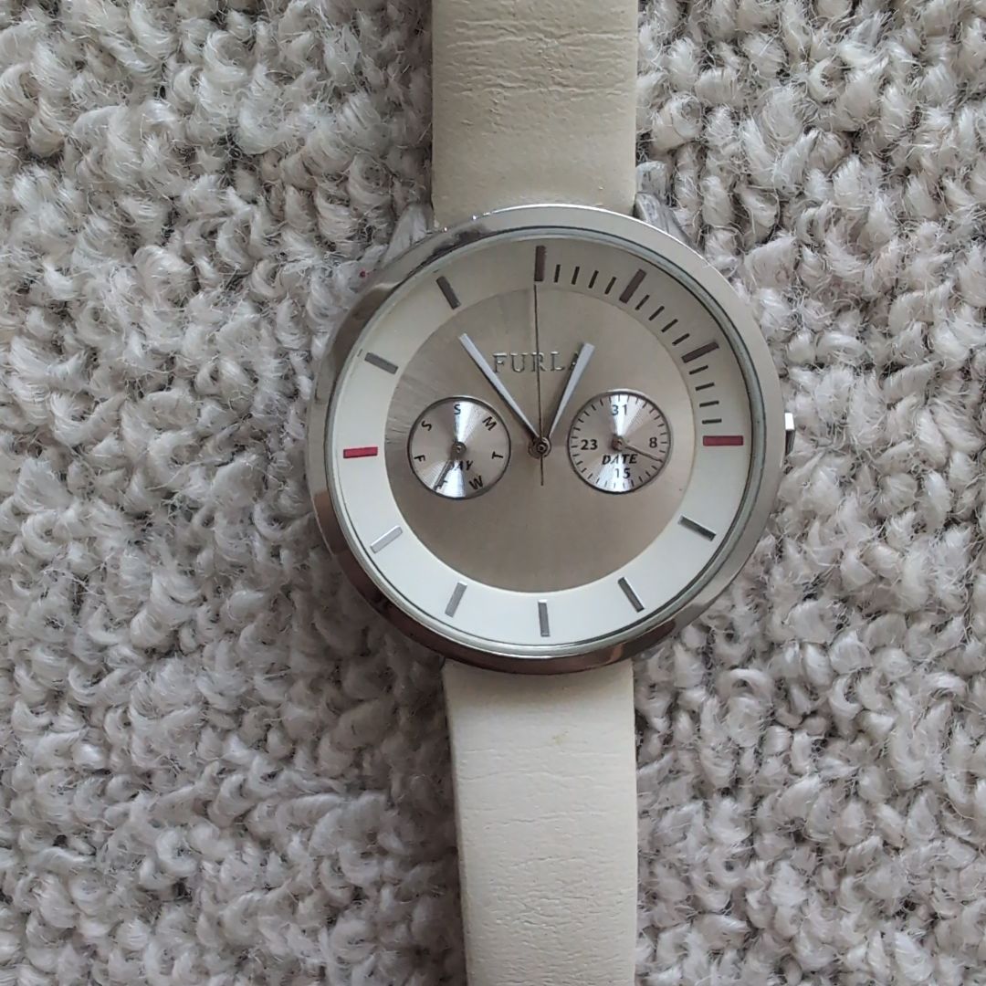 Furla Analog Mechanical (Manual) Women