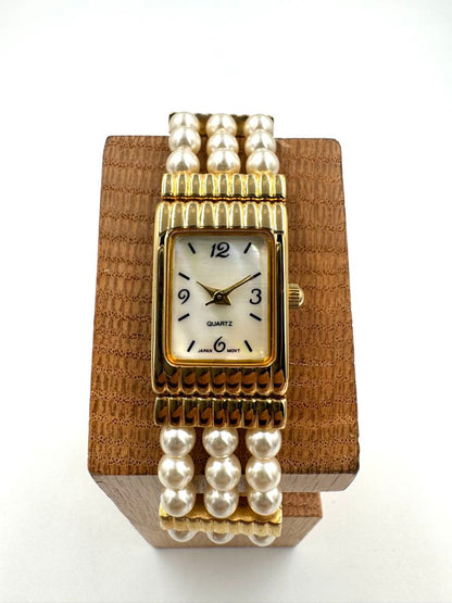 Avon Analog Quartz Women Watch