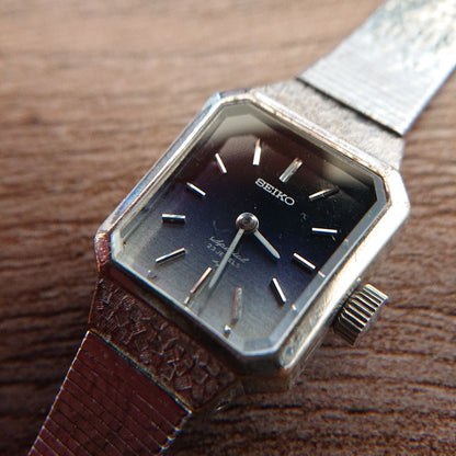 Seiko Special 1140-3170 Analog Mechanical (Manual) Women