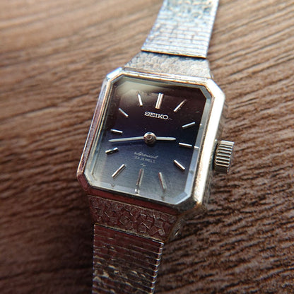 Seiko Special 1140-3170 Analog Mechanical (Manual) Women