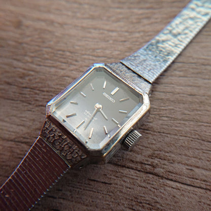 Seiko Special 1140-3170 Analog Mechanical (Manual) Women