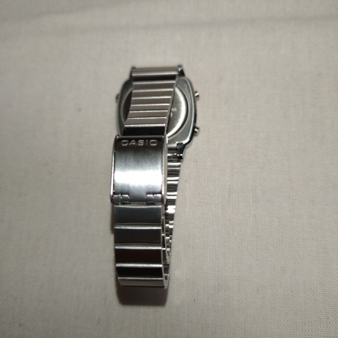 Casio LA670W Digital Quartz Women